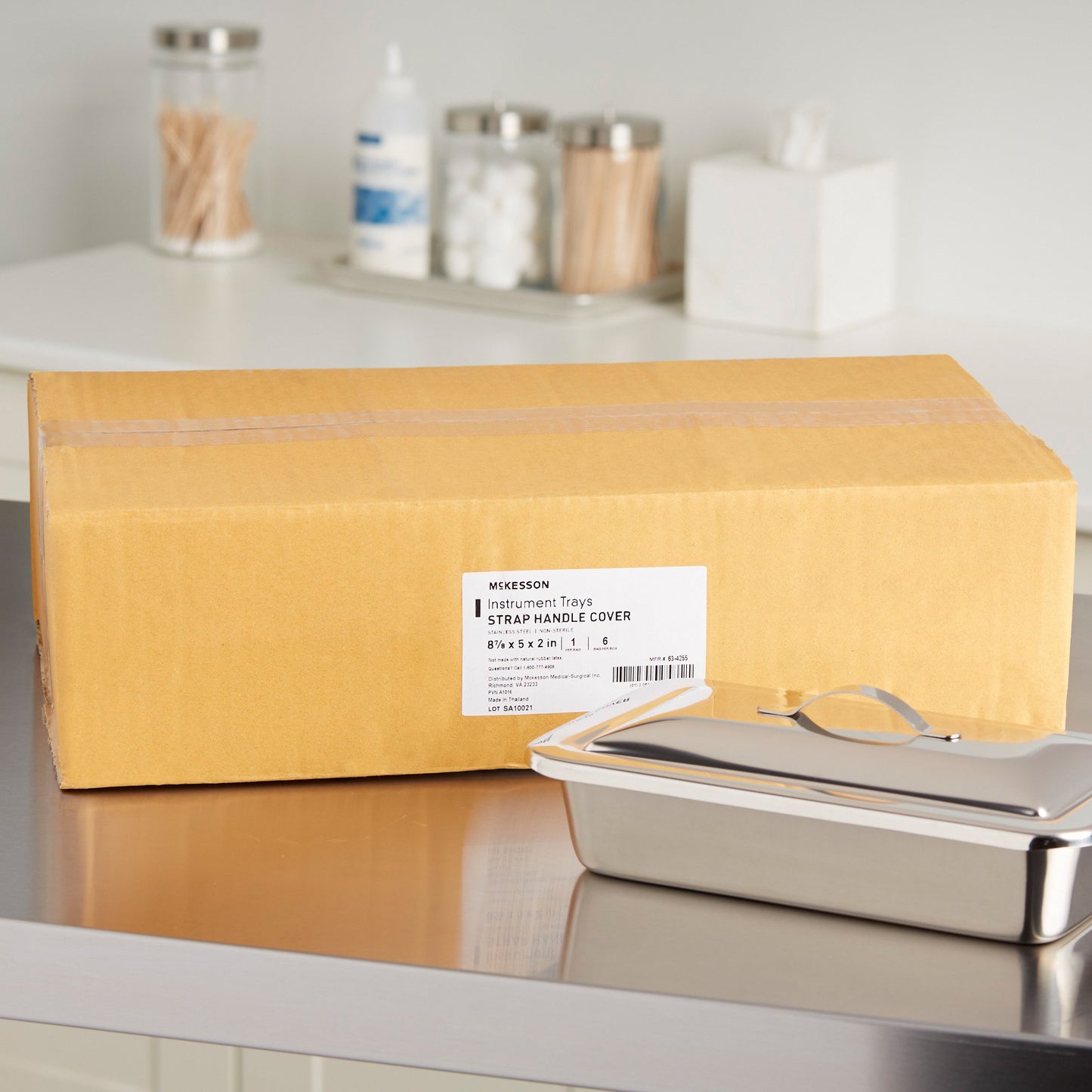 INSTRUMENT TRAY, W/STRAP HNDL CVR LF 8 7/8"X5"X2" (6/BX)