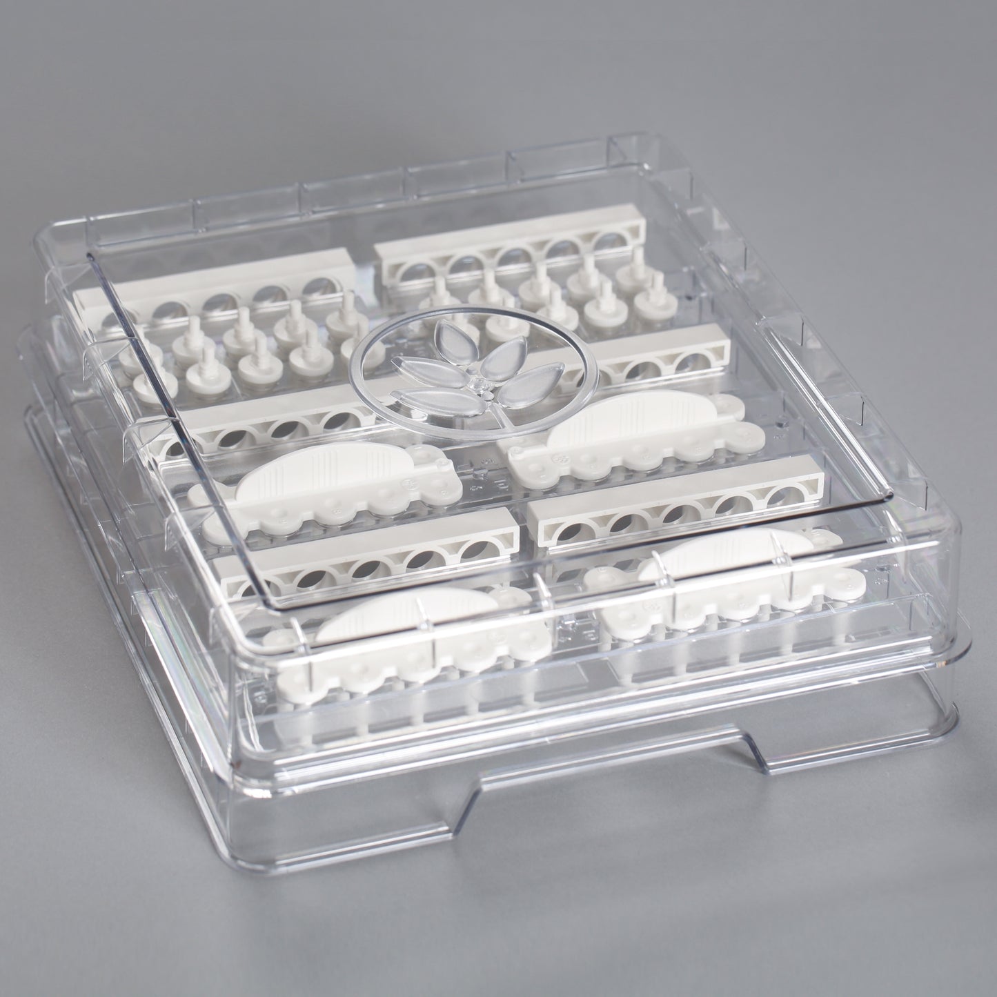 ComforTen® Covered 60 Hole Tray
