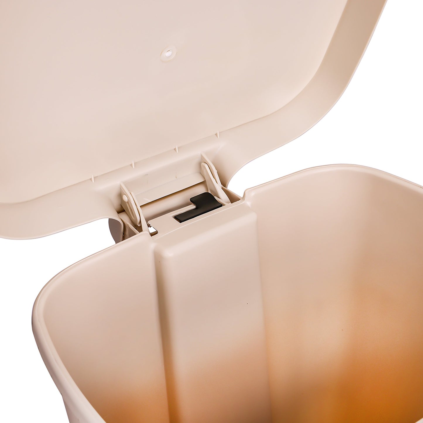 WASTECAN, STEP-ON RECTGL PLAS BGE 52QT