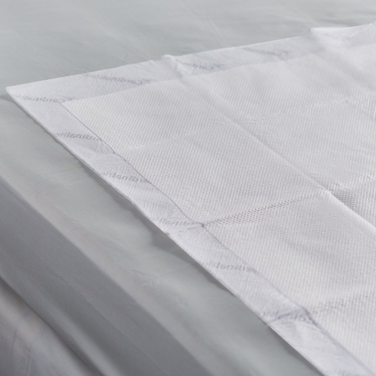 UNDERPAD, WINGS QUILTED MOISTURE VAPOR PERM (4BG/C KENICO