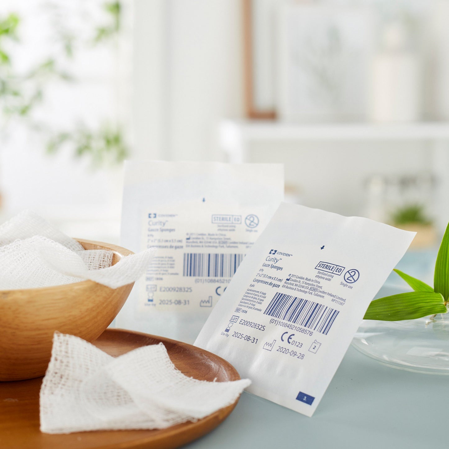 Curity™ Sterile USP Type VII Gauze Sponge, 2 x 2 Inch, 8-Ply