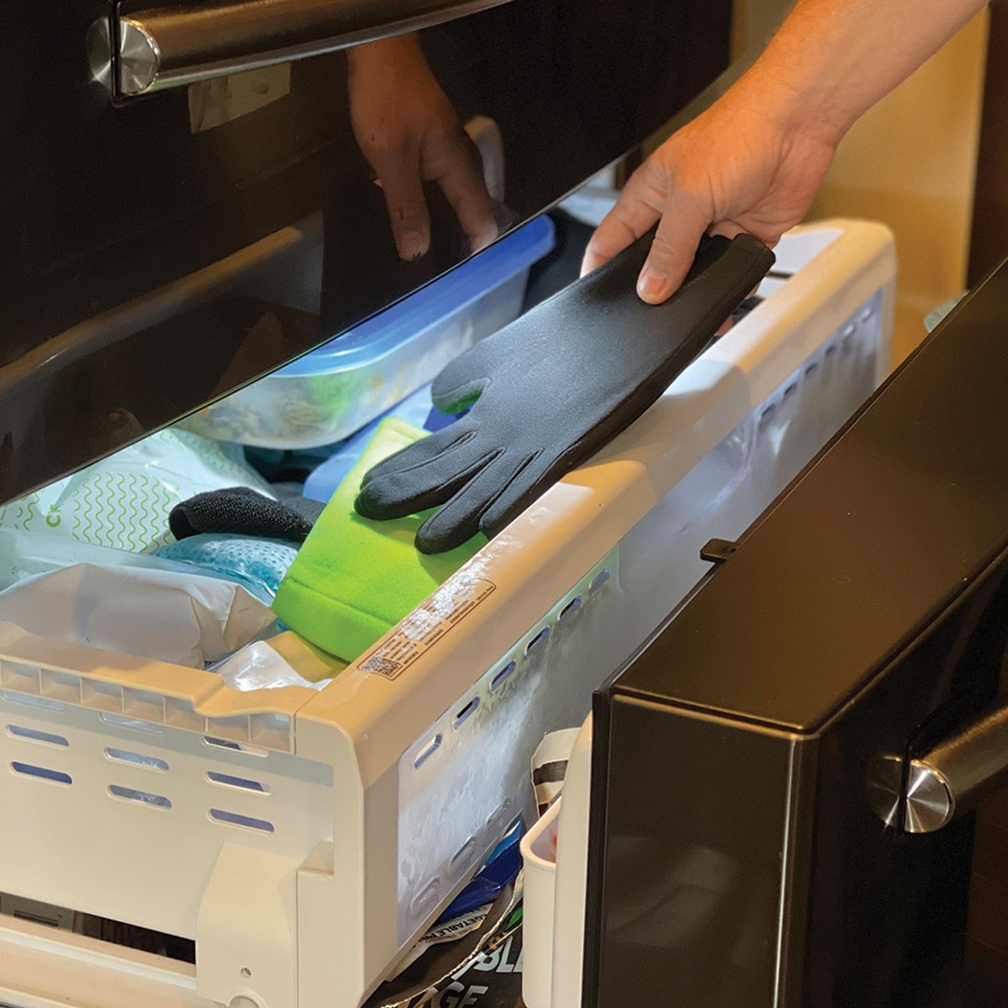 Hot / Cold Therapy Glove Polar Ice Full Finger Large Wrist Length Ambidextrous