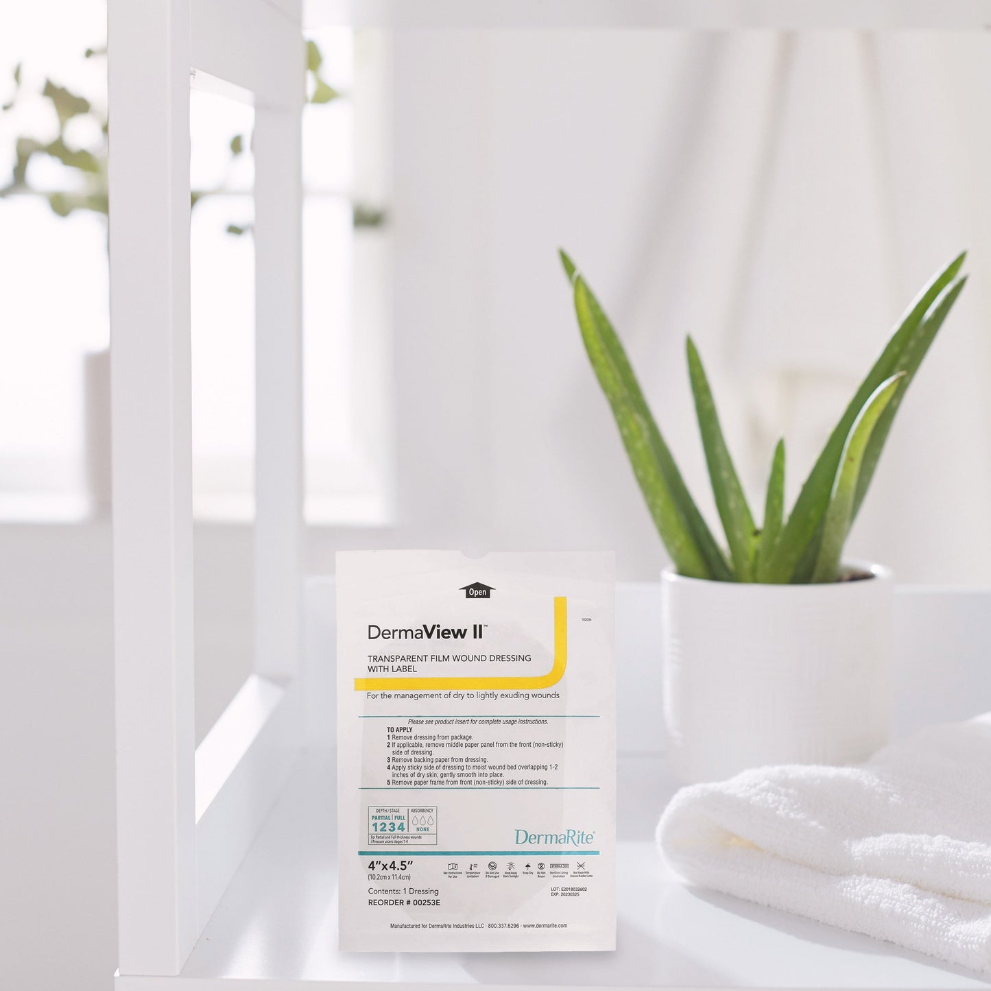 DermaView II™ Transparent Film Dressing with Border, 4 x 4.5 Inch