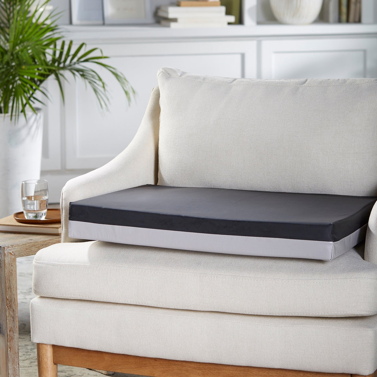 CUSHION, SEAT PROTEKT GEL 24"X18"X3" (4/CS)