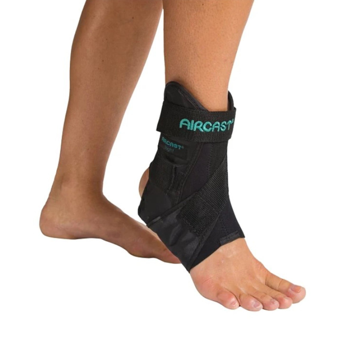 Aircast® Airsport™ Right Ankle Support, Large