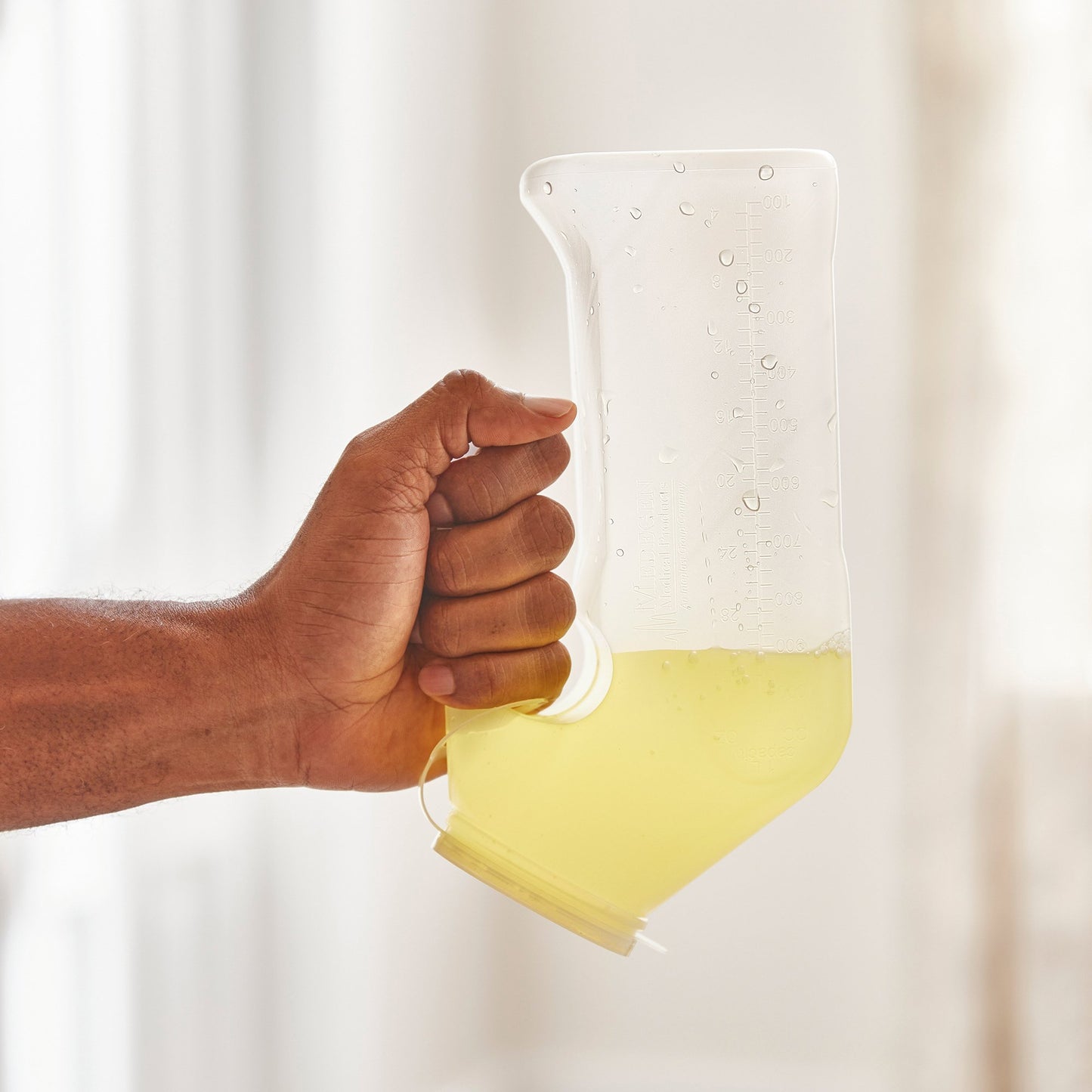 URINAL, W/TRANSPARENT LID (50/CS)