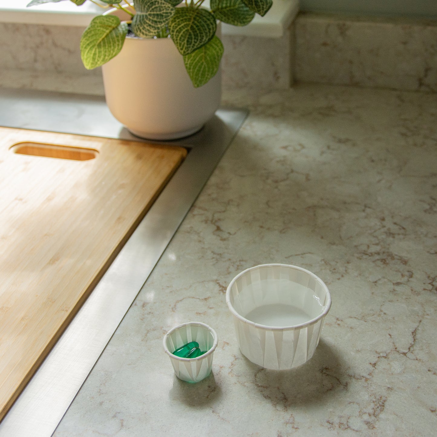 CUP, SOUFFLE PORTN TRTD PAPER WHT 0.5OZ (250/SL 20SL/CS)