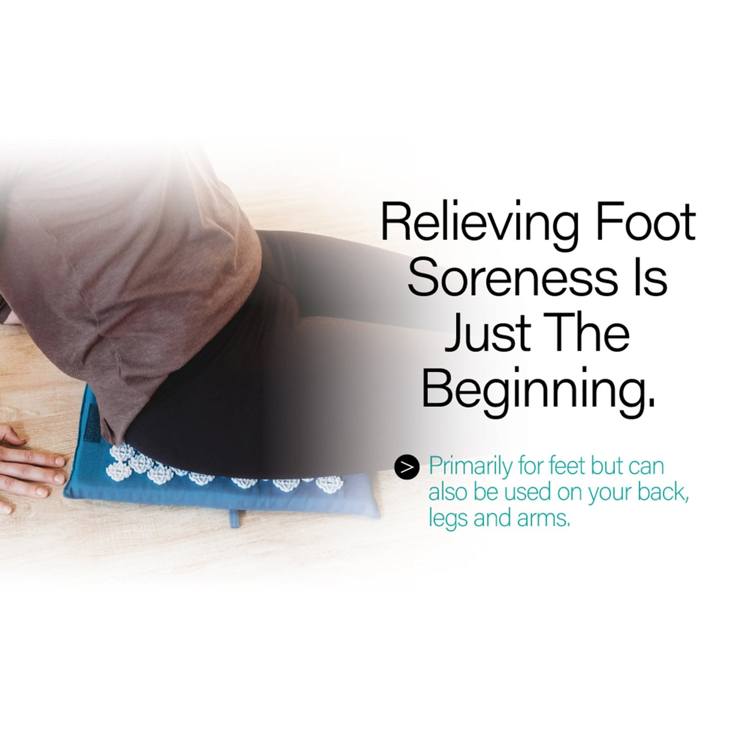 Kanjo Acupressure Foot Mat Sapphire / White Cotton-Linen Fabric / Memory Foam / Plastic 14 X 16 Inch